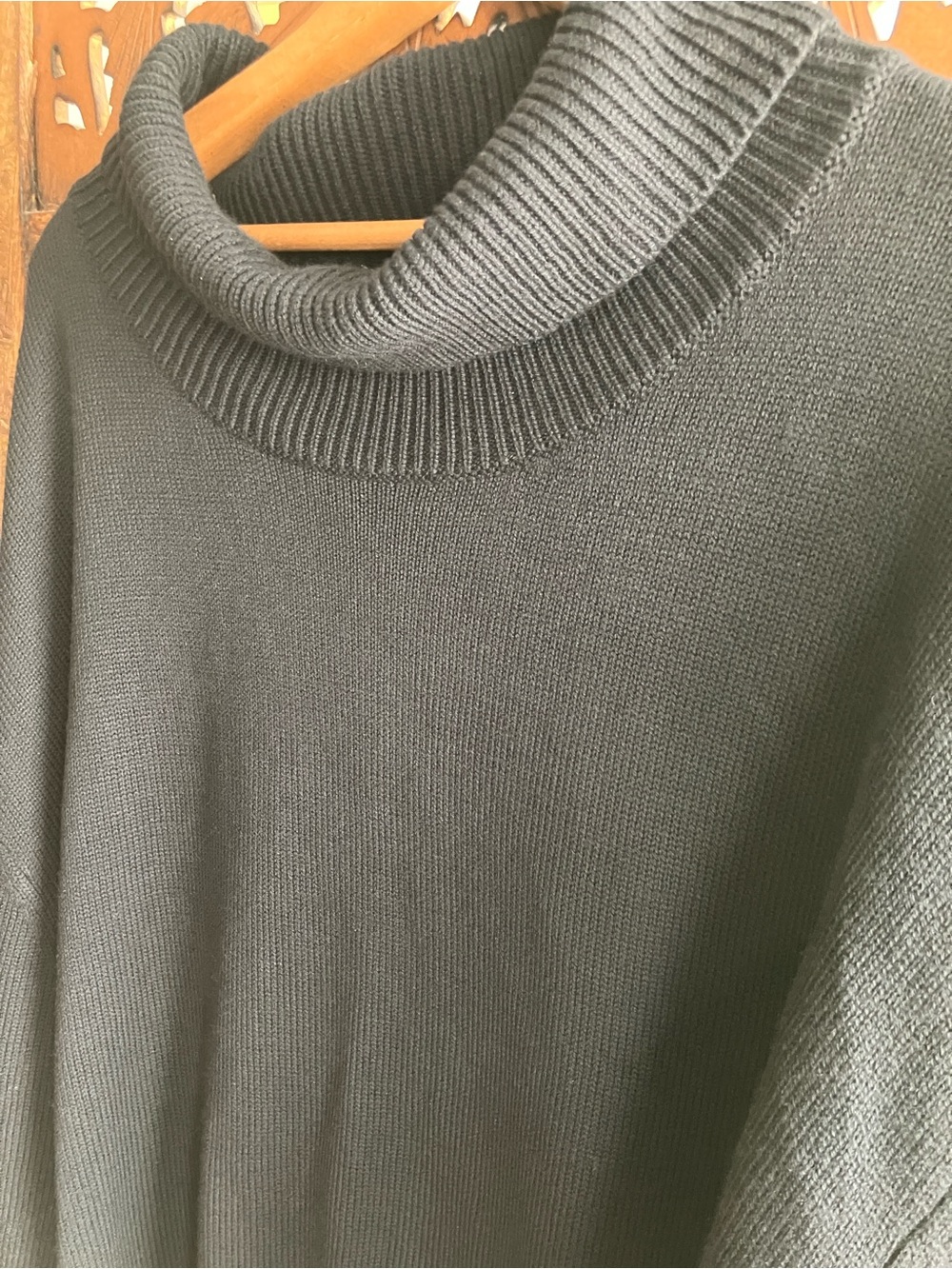 Kallspin black turtleneck sweater - Picture 3 of 8